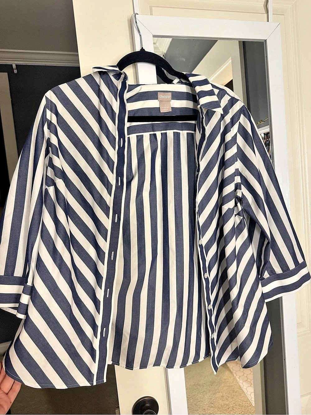 Chico's Striped Button Down Shirt in Blue & White Size 1 Like New